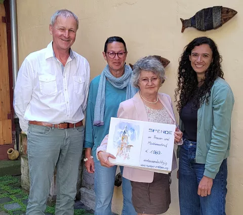 Foto von der Spendenübergabe